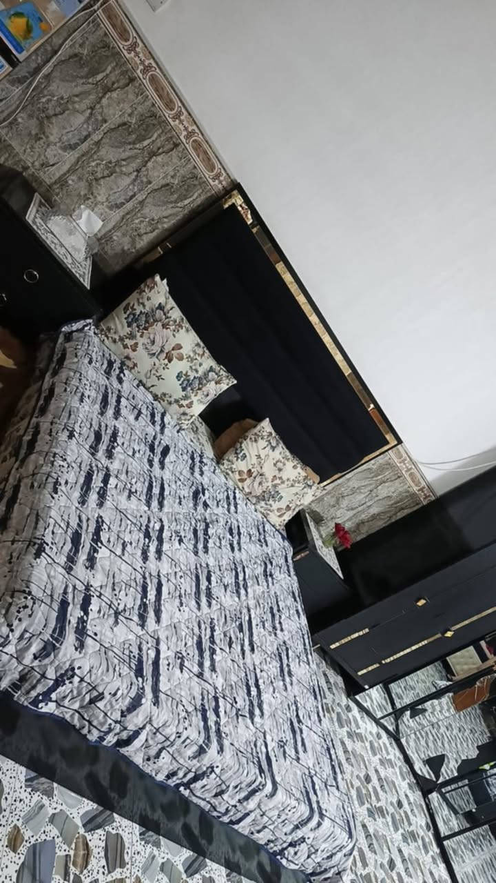للبيع
جرابي اثنين كامله هيه وفراشها
غرفه نوم تركيه 9 قطع اخت جديده مابيها اي عيب
مكان رمادي


**إذا كنت صاحب هذا الإعلان وتريد حذفه لأي سبب، رجاءا أرسل رسالة إلى الدعم الفني**