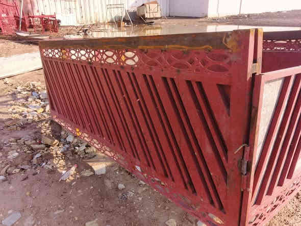 السلام عليكم محجر كيا فحل للبيع مغلف بلازمه كامل مكمل للاتصال ***********
