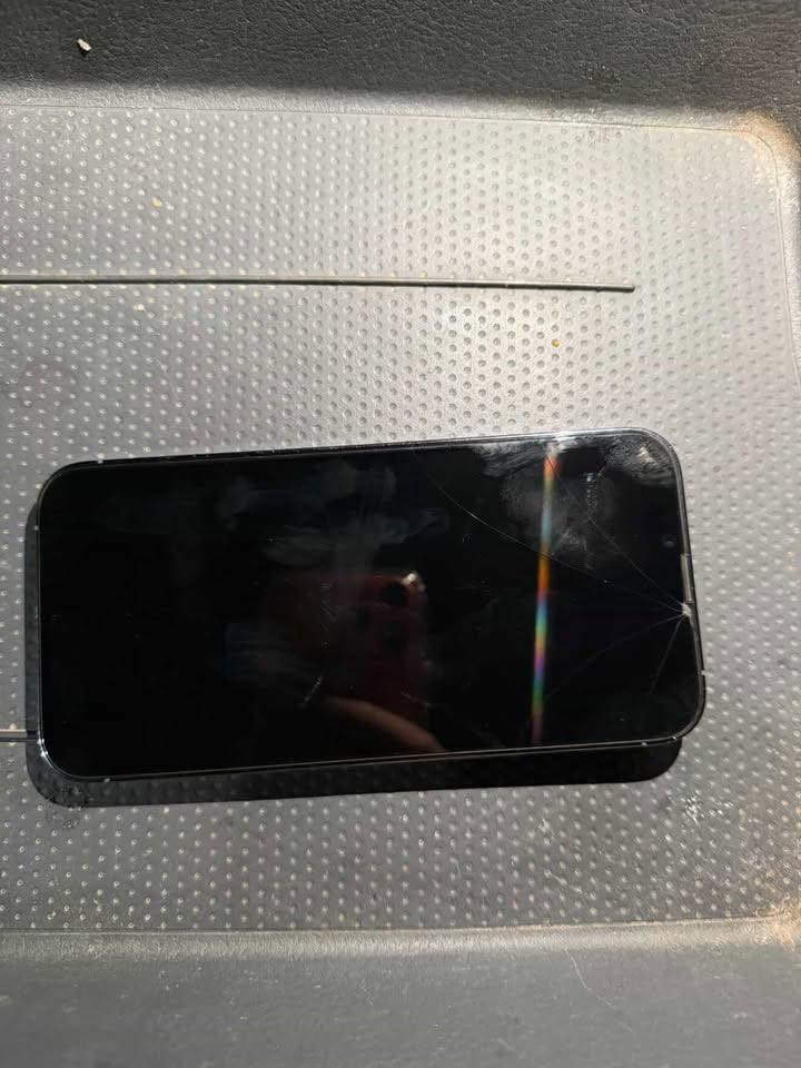 سلام عليكم 13 برو ماكس 256 جهاز نضيف وتر بروف لا مفتوح ولا مصلح بطاريه 76 بلادي الجهاز سعره 650 مكان بغداد الدوره شراي اتصل *********** مكلف بلنشر
