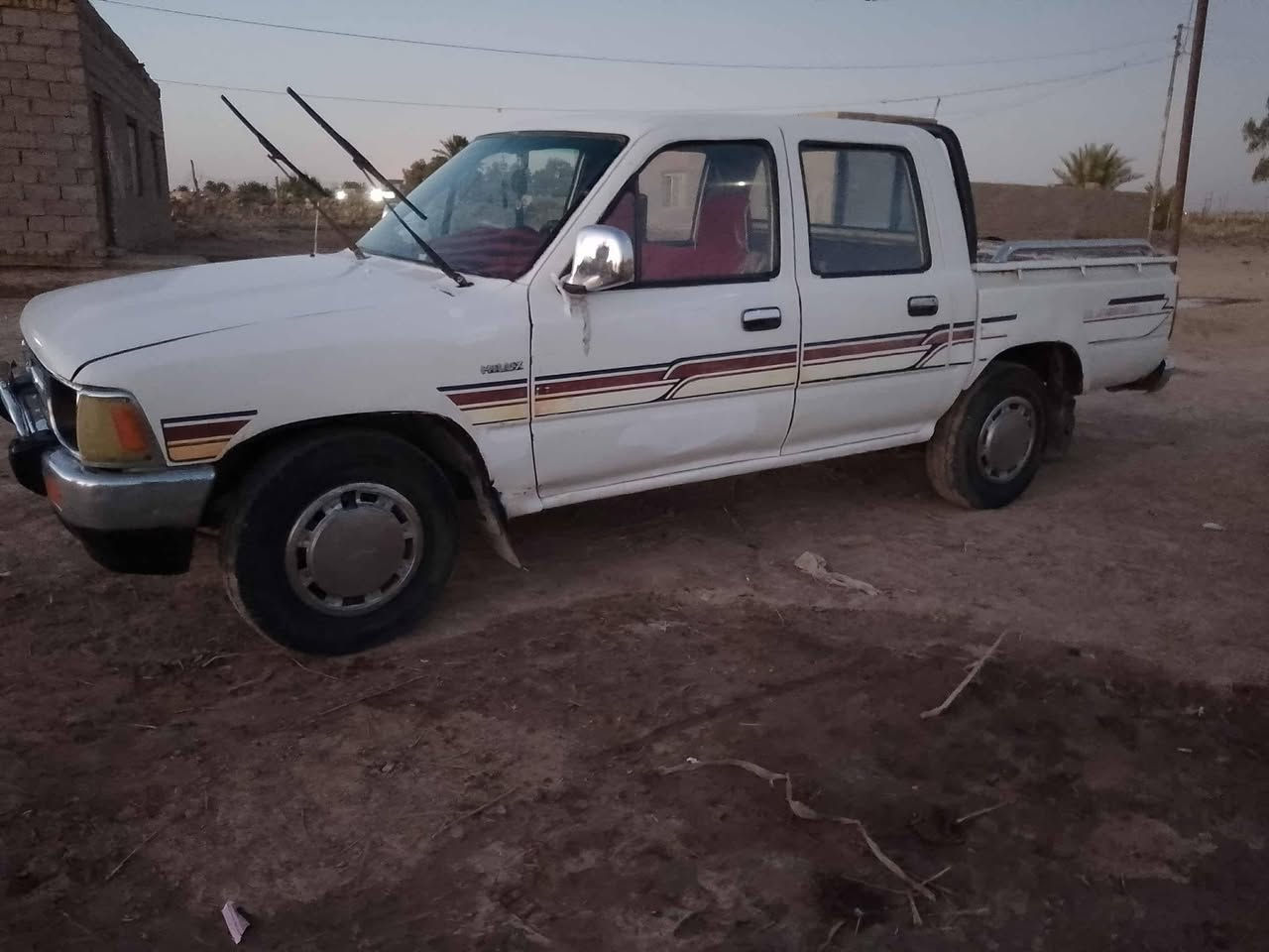 سلام عليكم سياره تيوتا ٩٠  سيار واصله ل بصمه كير ومكينه جديدات  وحديه و تخم جديد 
***********
