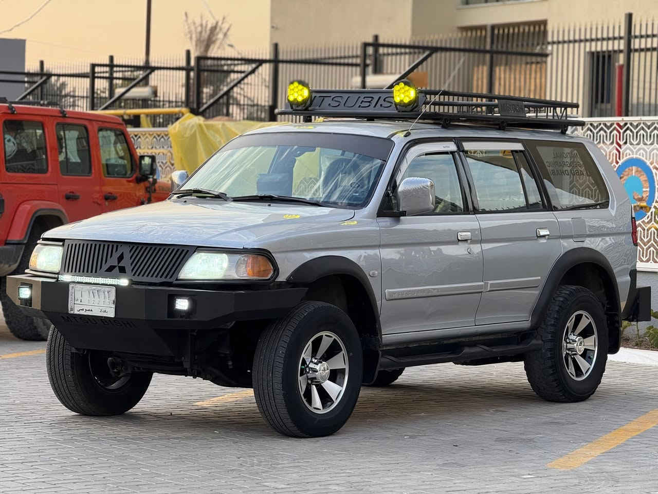 //
سلام عليكم 
هـ/ *********** /مكاني شهداء السيدية 
السعر/  90 $ وبيه مجال قليل 
مسيوبوشي ناتيفيا ٢٠٠٧ رقم بغداد سته سلندر محرك ٣٠٠٠ مكفوله من الصبغ والحادث بوارد بيها بسيطه مكينه كير مكفولات تبريد ثلج منضومت زنون شاشه كامره كامره تسجيل خلفي امامي تايرات خلفيه جبليه صدر جديد منضومت غاز شادلها دعاميات اماميه خلفيه تفصال سيبايه تفصال سياره مصروف عليها جاهزه وكامله سونار بلمنشور
