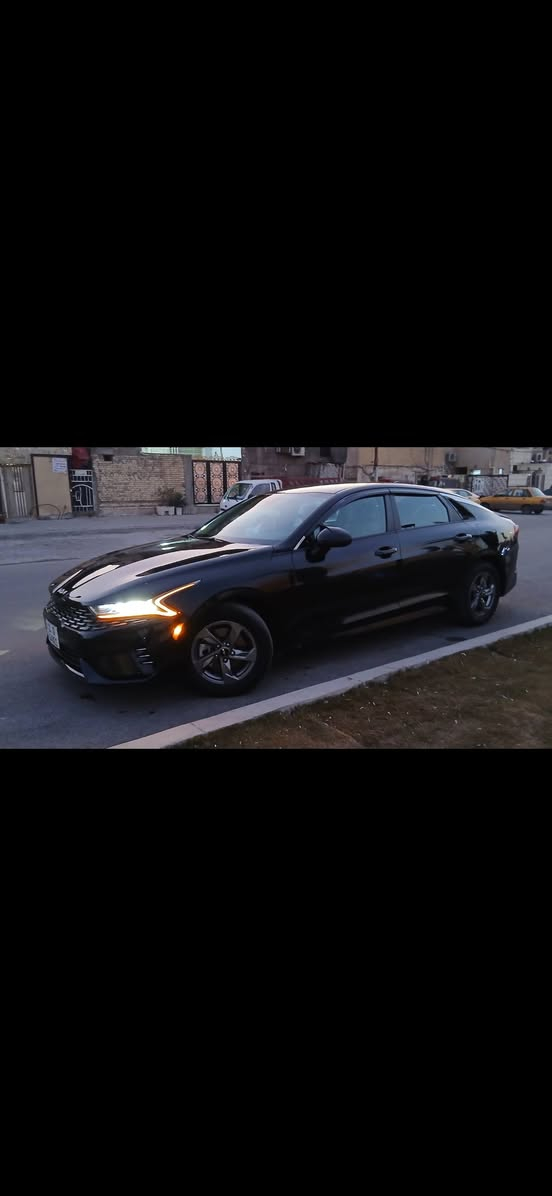 K5 
2022

رقم بغداد بسمي تحويل ثاني يوم 
عليهه دامه كامله 
فول مواصفات 

بصمه 

كشنات  تدفئة 

ب

حساس خلفي

رادار امامي 

شاشه كاربلاي يو اس بي

٥ مودات قيادة

تشغيل عن بعد

هاند بريك بصمه

اوتوهولد

مود درايف 

شحن لاسلكي

منفذ يو اس بي

وبعد هواي بيها مواصفات معروفه مواصفات 

ضرر السياره خلفي خفيف 

وجاملغ بارد هم ع كد شبر بلعراق  

رقم الهاتف ***********

سعر السياره(145$) وبيها مجال بسيط
