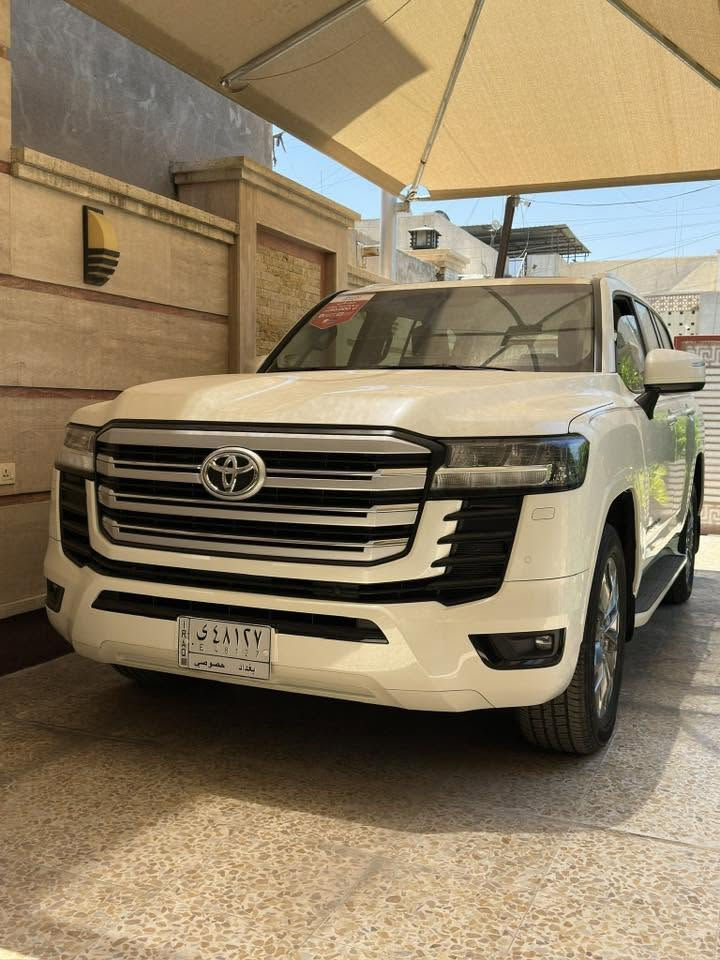 GXR 2024 
مواصفاتها معروفه 
السياره ماشيه 15 الف كلش جديده 
مكفول من كلشي 
السياره Twin turbo مكفوله 
مكانها نفق الشرطه *********** 
السعر 73.000$ وبيها مجال
