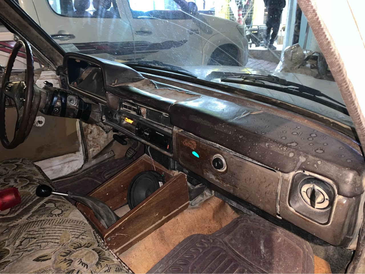 تویتا پیکاب ئەسڵی دەبڵ کابینە بە شەرت گیڕ و مەکینەی وەک سەعاتە دەگە و سلفە مەکینەی ٣ ئیفە بەس مەکینەکەی بای ٨ گەڵایە سەیارەکە ئارم ئەسڵی سلیمانیە بە شەرت و بە زەمان دیناری خرامەی تیا نیە ٤ گیڕە بە بەگەوە ٥ بەڵام سەیارەکە جایزە هی دەسی خۆمە هی مەعرەز نیە سەیارەکە ماشەاللە لی بیت هەیکەلی نەکەوتوە لایت و فڵجەو شتی ئیش ئەکات تەرجیل و موکەبەرەی تیایە بلوتوس سەیارەکە تا بڵی لی ڕازیم عاتڵاتی نیە پاتری لۆکە پلاک و کۆیل لۆکە کەم بانزین ئەخوات ماڵی دۆستە هەم بۆ کاسپی هەم بۆ سواری لە سلیمانیم سعریشی ١٦ گەڵایە *********** السليمانية, العراق
