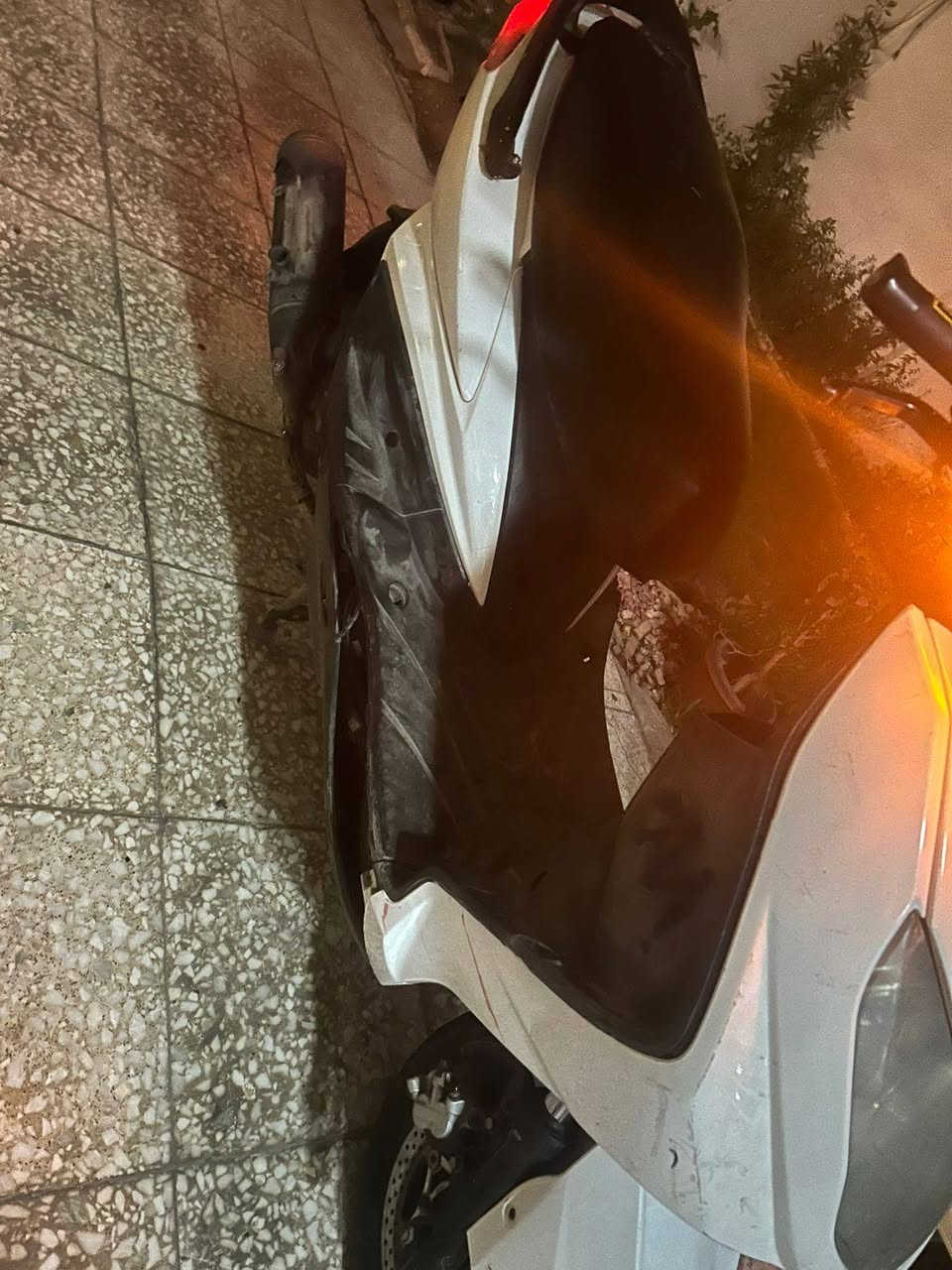 للبيع *********** بغداد حي الجامعه
