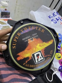 هاذ السماعه للبيع 07512112540