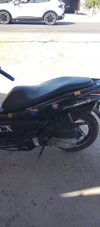 دراجه PCXجيل اول مكينه 150ccمكينه كفاله خير من الله جيب فيتر وفحص حساس...