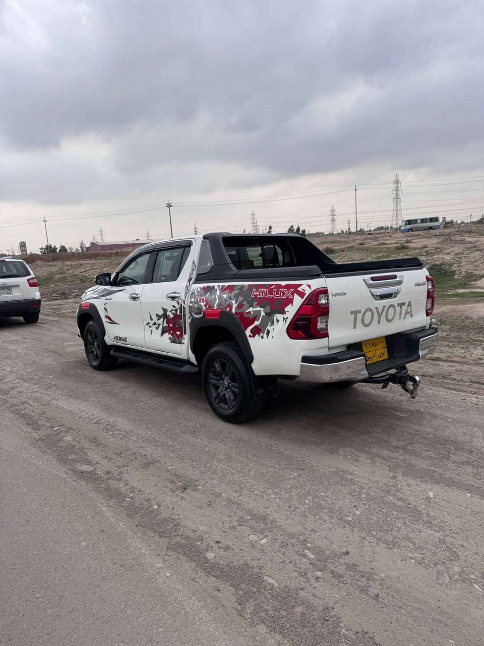 يالله من رخصت الادمن بيكم موديل 2022 مكفواله من ضربه وتبديل فقط بيه كلير الموشر بل سونار  فوال موصفات داخل احمر 6 سلندر ماشيه 95 كير مكينه مامفتوحات شاره بل مري شاحن لاسلكي فور ويل سيارة فوال موصفات معروفه موصفاته بصمه تشغيل عن بعد السعر 295 بسمي سنويه ال 2028 مكفواله من ضربه وتبديل بيه مكانات وسونار مرفق وفتحه مكاني بابل تصل ***********
