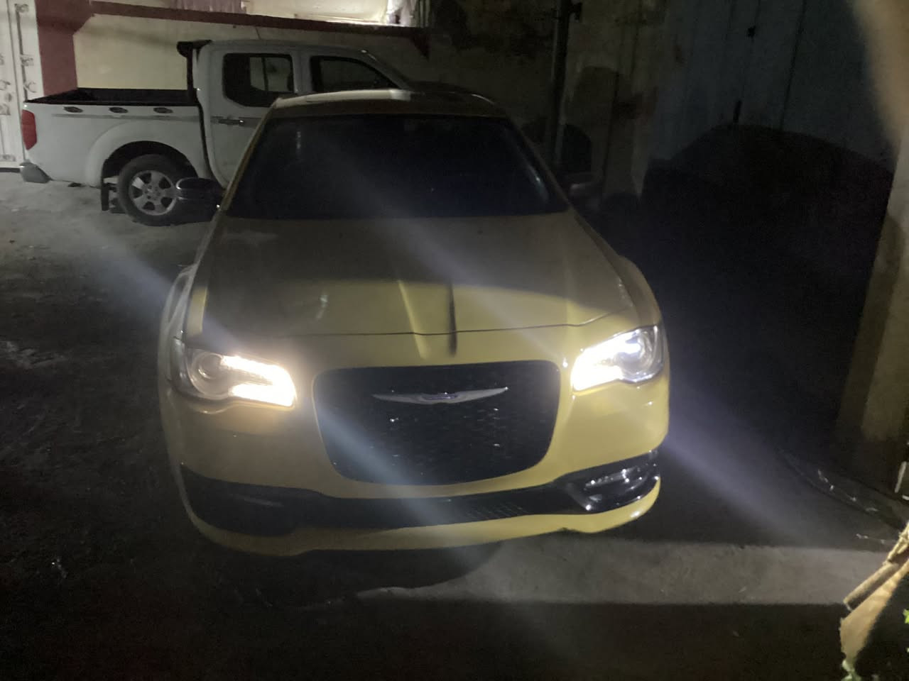 سلام عليكم للبيع موديل ٢٠١٨ اصل فول لمتي ١على١ فتحه لإدارات كشخات كهربائي خزن فول بسمي بغداد (٢٣٠)سعر ***********
