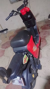 ار عشرة • جديدة • ما بيها نقص