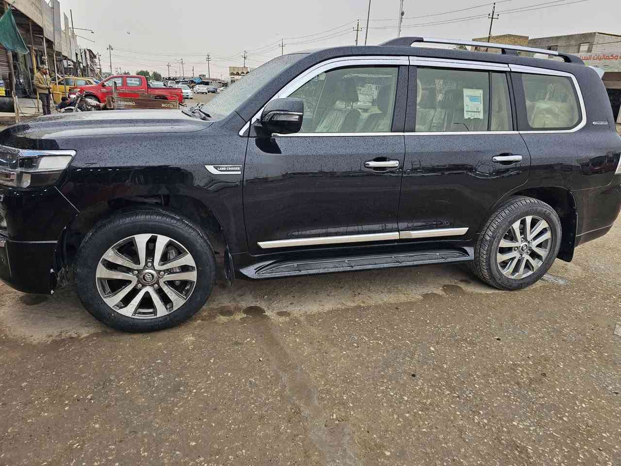 (بيع مستعجل ) او مراوس باقل 
تيوتا لاندكروز  ٢٠١٧ فول مواصفات بريم ٨ سلندر مكينه ٤٧٠٠ 
جاهزه من كلشي 
مكفوله من الصبغ والتبديل  رقم بغداد باسمي السعر ٤٣٠ وبيه مجال للشراي 
***********
