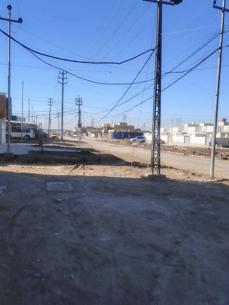 قطعة للبيع المساحة ١٢٠ متر  زراعي الوجه ٦ والنزال ٢٠
السعر ٧٣ العنوان نزلة ال بو فياظ  شارع السوك القديم مقابيل المجمع السكني لنور الناظر جميع الخدمات متوفرة من ماء و مجاري ومدارس وكهرباء …..وبيها مجال قليل لشراي***********
