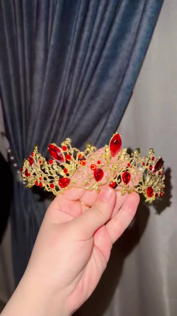 تاج عرس وحنه ملكيات جديد غير مستخدم ثنينهن ب٣٠ الف قطع ثكيله


**إذا كنت صاحب هذا الإعلان وتريد حذفه لأي سبب، رجاءا أرسل رسالة إلى الدعم الفني**