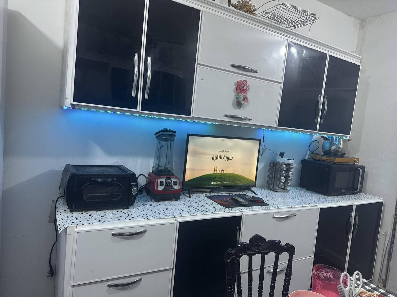 غراض للبيع


**إذا كنت صاحب هذا الإعلان وتريد حذفه لأي سبب، رجاءا أرسل رسالة إلى الدعم الفني**