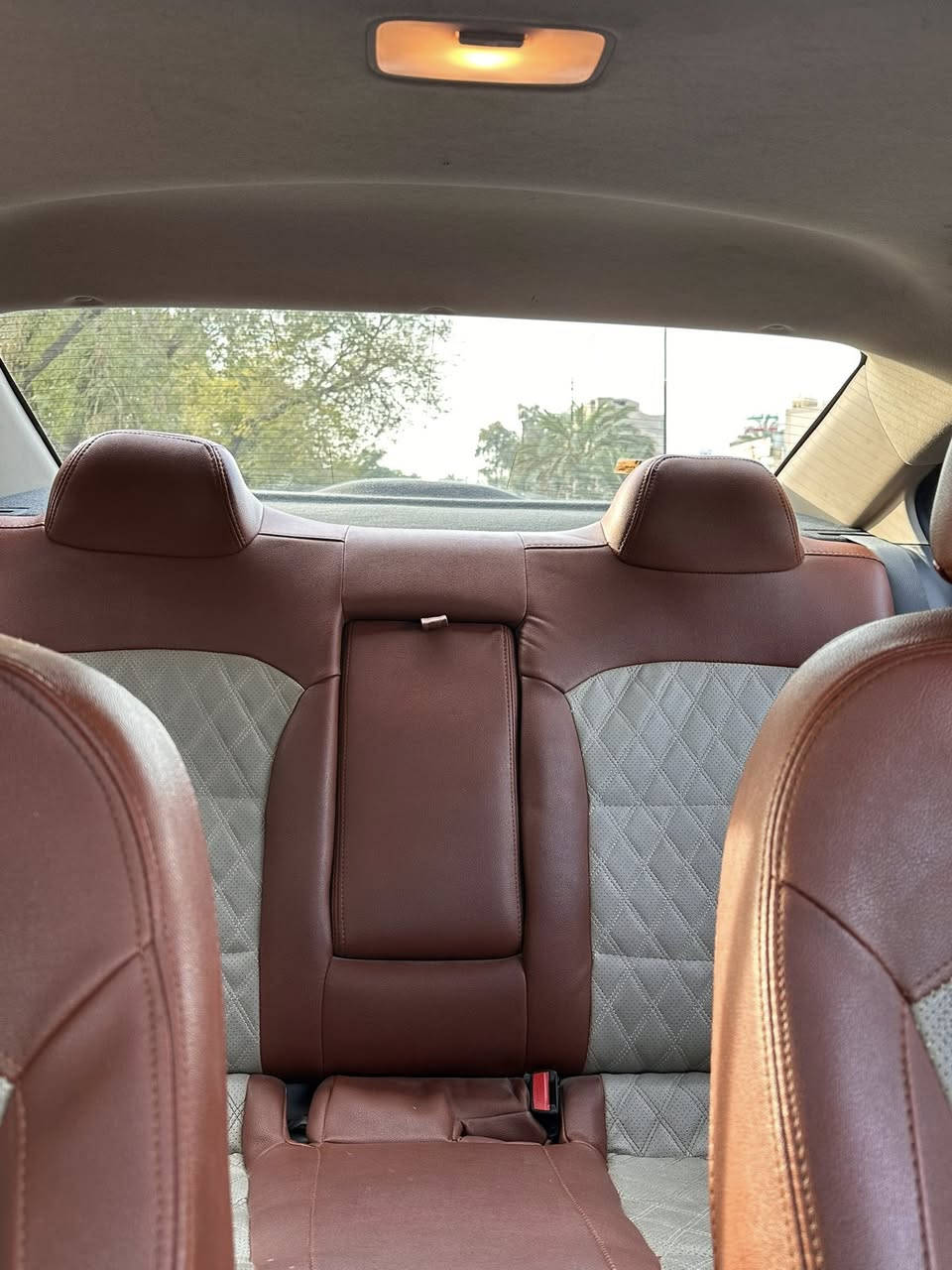 السلام عليكم ورحمة الله
هونداي النترا 2019 فول مواصفات خليجي 

محرك 2000 دوش   كير AT مكفوله من كير محرك كشر تبريد صدر كله جديد 

ماشيه 66 الف حقيقي 

بيها تبديل دعاميه اصليه إماميه مال تفصيخ 

سببها طخه من ابو تكتك والتصوير موجود 

السياره بأسمي ومكاني بغداد ساحه عدن قرب جسر ساحه عدن 

السعر 158 ورقه وبيها مجال قليل 

***********
