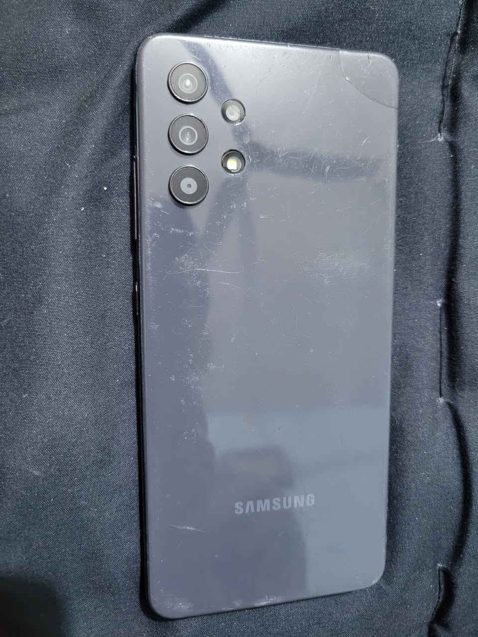 السلام عليكم سامسونك A32 ذاكره 128 رام 6 
ياخذ سيمكارتين ورام بصمه بلشاشه شغاله 
فقط بي فطر خفيف فوك موضوح بالصوره بالشحن حلو تايب سي شحن سريع مكاني كربلاء قنطره السلام السعر 90


**إذا كنت صاحب هذا الإعلان وتريد حذفه لأي سبب، رجاءا أرسل رسالة إلى الدعم الفني**