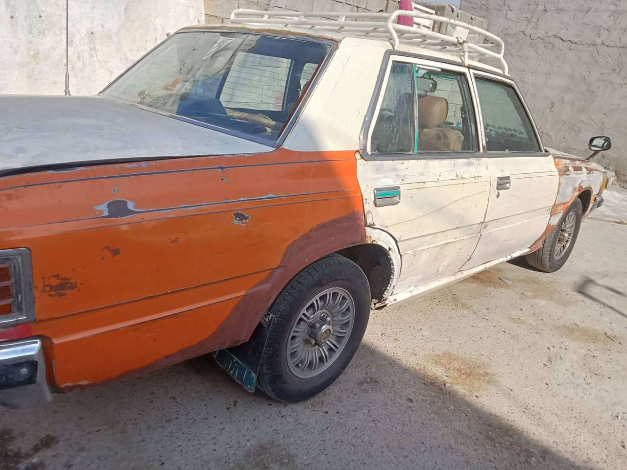 اسلام عليكم كراون موديل ٨٢ كير ومكينه بلادي تي واي ٥ نمر رقم صدامي ديالى الشراي يتصل الرقم ***********
