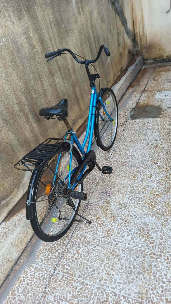 السلام عليكم بايسكل للبيع حجم 26موديل 2020او اراوس العندو يرسلني على خاص
ا


**إذا كنت صاحب هذا الإعلان وتريد حذفه لأي سبب، رجاءا أرسل رسالة إلى الدعم الفني**