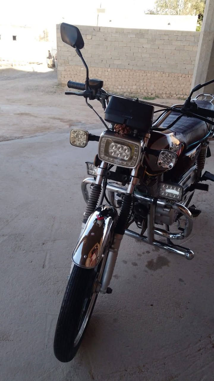 السلام عليكم ورحمة الله وبركاته
موطور اكسفانس موديل 23 بصمه سويج شتغيل عن بعد نظافه ونشاط خير من الله سلف كهربائيات اظويه كله شغاله لبيع او مراوس بشحن 

لتواصل ***********
