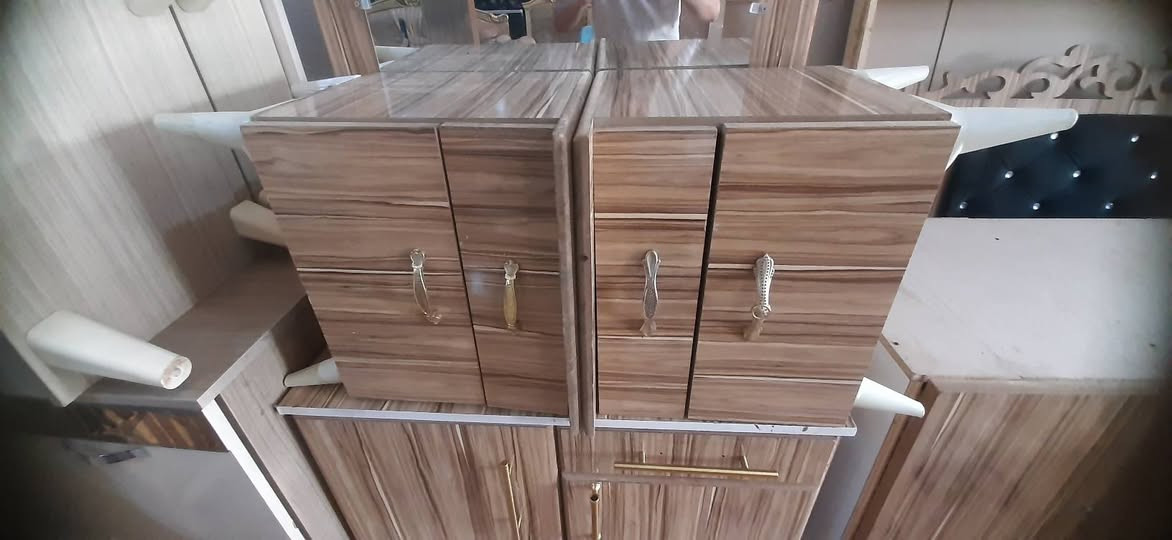 معرض العماد//غرفه نوم تركي مستخدمه بشرط النضافه اي عيب مبيها للأستفسار ***********//*********** كركوك, العراق
