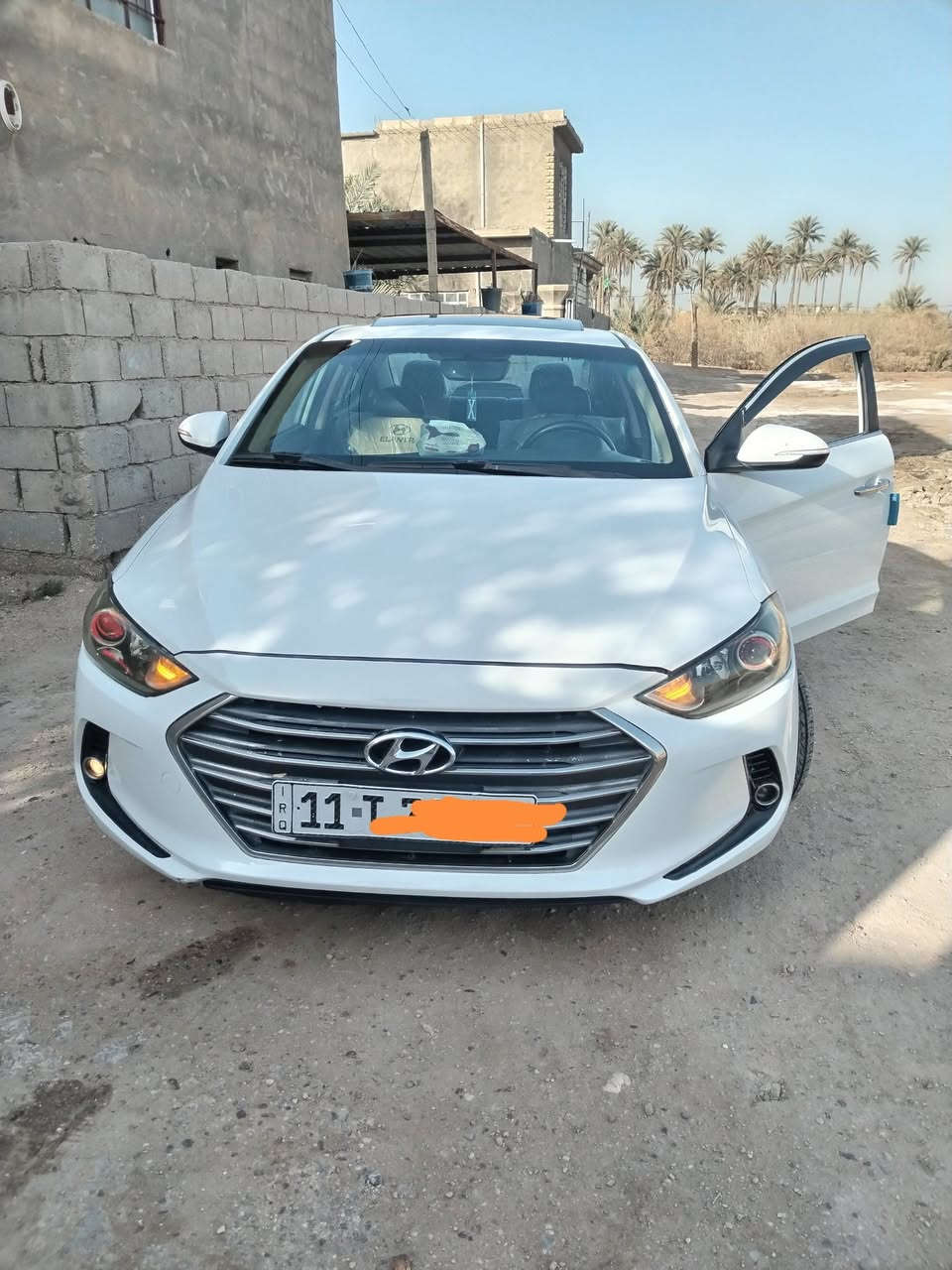 سلام عليكم للبيع الانتره 2017
خليجي رقم بغداد انكليزي
اعلئ فئة GLS
فول مواصفات

 مكينة 2000 دوش
كير أوتوماتيك (AT)
 فتحة سقف سلايد
 تحكم ستيرن
 كاميرا أمامية
 كاميرا خلفية
 تبريد قطعتين
 شاشة كبيره +حاكية + بلوتوث
 حساس أمامي
 حساس خلفي
 لد نهاري أمامي
 خمسه ويل كب 
 لايت منضومة زنون 
 داخل جلد
 مرايا جانبية كهرباء + إشارات + شفط
أنظمة قيادة (اقتصادي / نورمل / رياضي)
ملاحظه (سياره مكفوله كفاله عامه) 

 السـعـر 152 وبيها مجال
مكان: كربلاء طويريج 
رقم : ***********
