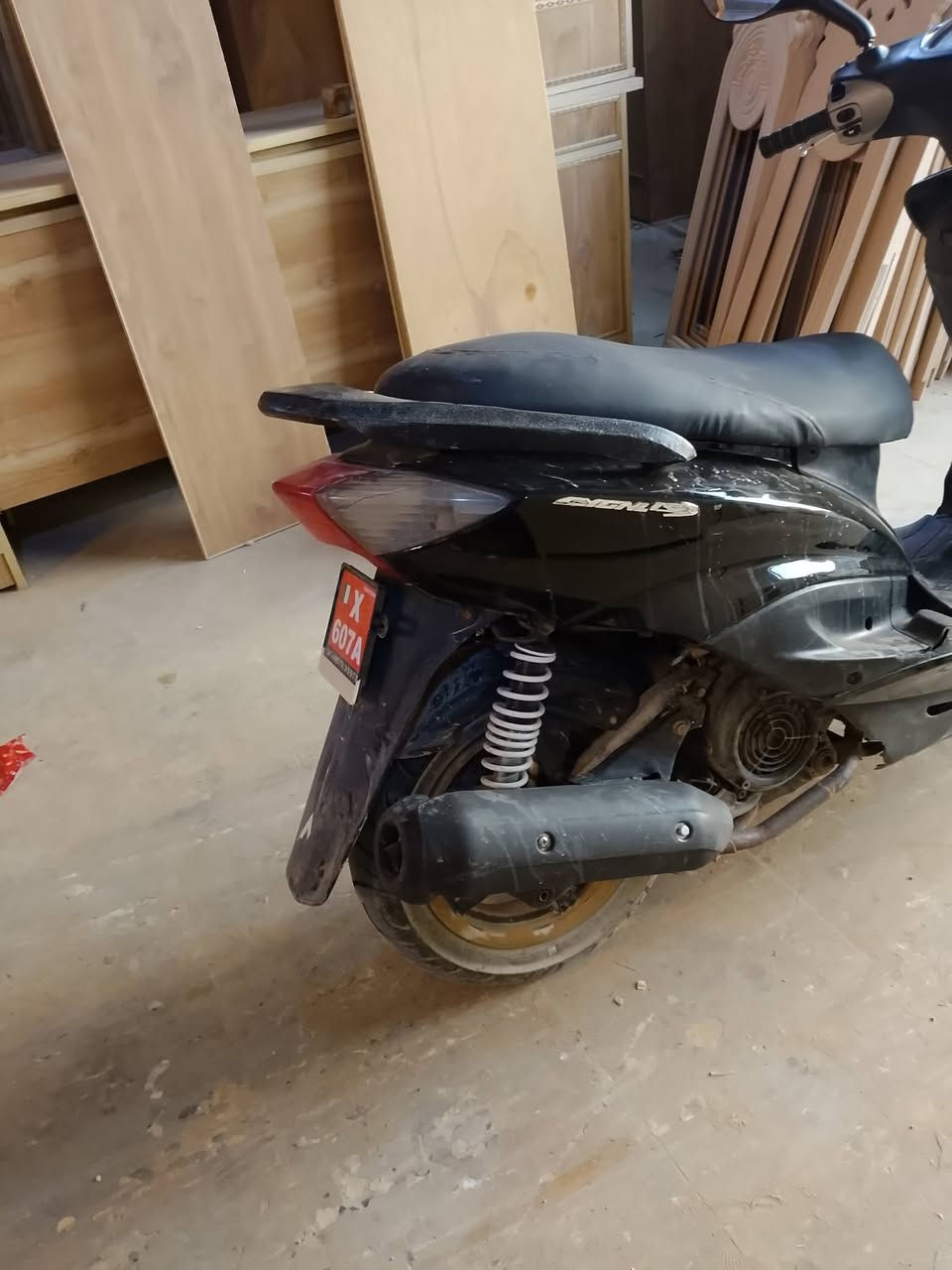 السلام عليكم سكنس نثيا كابريتر .
دراجه انافيس باوراق دراجه جاهزه من كل النواحي. 
السعر خاص بغداد.


**إذا كنت صاحب هذا الإعلان وتريد حذفه لأي سبب، رجاءا أرسل رسالة إلى الدعم الفني**