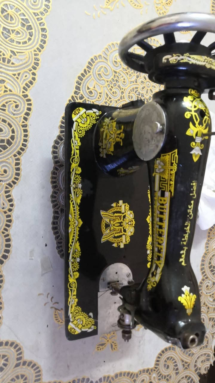 مكينه خياطه قديمه الاصليه
السعر ٨٠ الف شغاله مع ملحقاته


**إذا كنت صاحب هذا الإعلان وتريد حذفه لأي سبب، رجاءا أرسل رسالة إلى الدعم الفني**