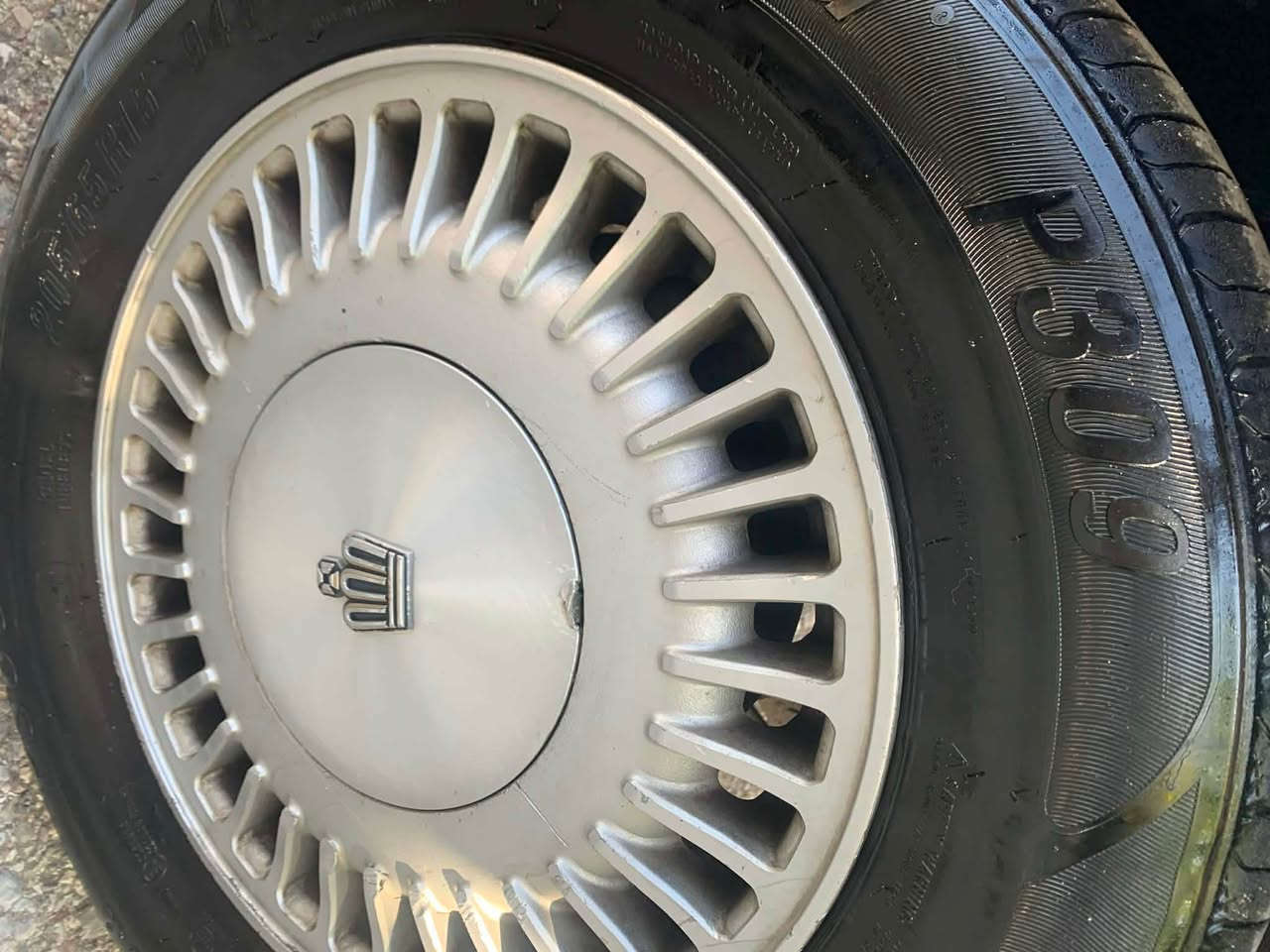 به ناوي خوا سوپه ر سيدان بو فروشتن گيرو مه گينه ي ئه رنه ب ٢.٥ به شه رت كاره باي كامل مه زبوته قفل مه ركه زي ره قه مو سه نه وي تا ٢٠٣٠ تازه ته حويلو خه رامه به شه رت شاشه كامل جوانكاري بو كراوه جوار تايه ي لوكي له ژيره نرخي 45 مه عامه له ژ.م ***********   T.b ئالو گوريش ئه كات له سه ر دل گرتن من خاوه ني نيم به يوه ني به خاوه نيه وه بكه ن السليمانية, العراق
