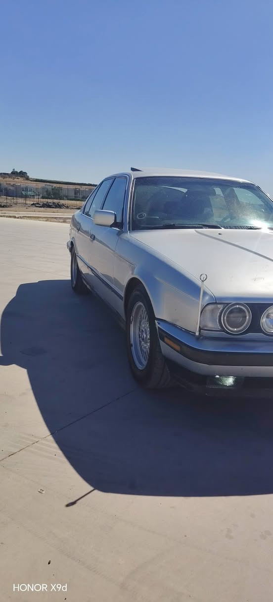 bmw 525i1992
 بۆفرۆشتن تۆماتیک تەبرید سلایت چار جام کارەبا ڕەقەم موسل وەکالە بەناو خۆمانە چارتایەی نوێی لەبنە لایت ئەڵقە کامل لیدە سەیارەکە سبوع عامە لۆ جوانی چەکوچی پێوەنیەگێرو مەکینە بەشەرت سعر45
 رەقەم تەلەفۆن *********** أربيل, العراق
