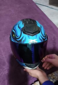 خوذه جامه مضلله فج قلاب +نضاره + منفذين هواء ستعمال قليل جداً نضافه 90...