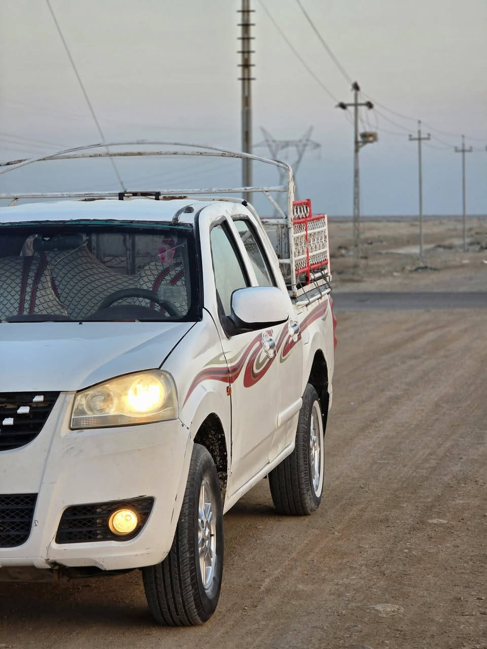 السلام عليكم سياره البيع كريت ويل موديل 2013 سنويه ال 27 سيارة50 وبيها مجال جاهزه تايرات حداديه جاهزه من تبريد محرك كله كفاله تحويل ثاني يوم مكاني بصره الدير رقم الهاتف ***********
