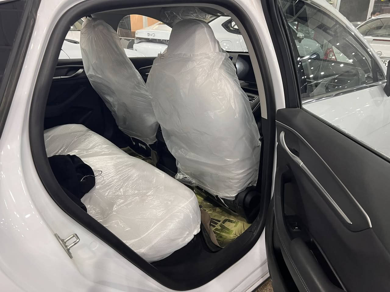 السلام عليكم
BYD دستروير2025مرقمة بغداد 
ماشية 10000
مكان بغداد الكريعات معرض جبل عرفة 
بيهة رصعة يم قبق البانزين 
مدوشمة كشناتهة 
لاستفسار لاتصال***********
السعر 18500
