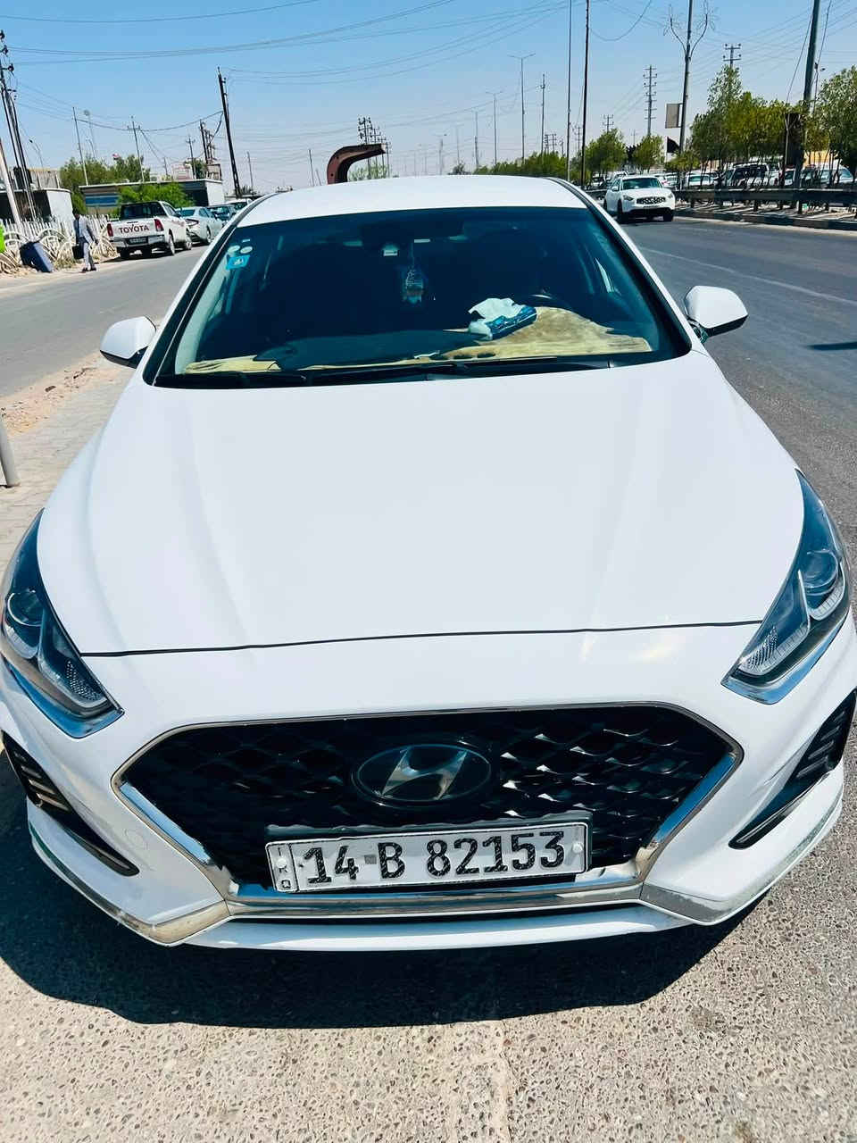 سوناتا 22 وارد كوري رقم بصره بأسمي تحويل ثاني يوم بيها قطعه وحده رش  من كوريا ماشيه 47 الف حقيقي السياره جديده ماناقصها برغي محرك 2000 دوش مواصفات الكوري تبريد قطعتين شاشه تحكم ستيرن كامرا
 البصره ابو صخير ***********
