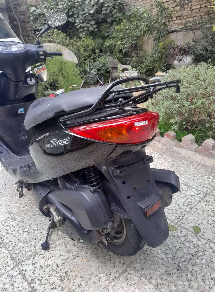 سلام عليكم
ياماها اكزز نوزل سكليتر خطين ستان كهربائي دراجه ماشيه ٢٠ الف عله ايدي من الرمبه مكفوله كفاله عامه محرك بلادي برغي ممفتوح بيه خير من الله كفر بلادي لا كسور لا فطور كهربائيات كلهه شغاله سلف هندر عالي ناصي زنون اشاير كيج سرعه كيج بانزين قفل جنطه قفل سترين كله شغال تايرات وباتري قبل يومين شادهن بانزين كله محسن دهن موتل فرنسي اوراقهه كامله بسمي مكاتبة معرض ومنفيس جيب وياك فيتر وتعال افحص مكاني بغداد قفلهه ٨٥٠ الف *********** غير متواجد نهائيا على النت شراي اتصل عالنت ما عندك رصيد رمشلي اخابرك بغداد, العراق
