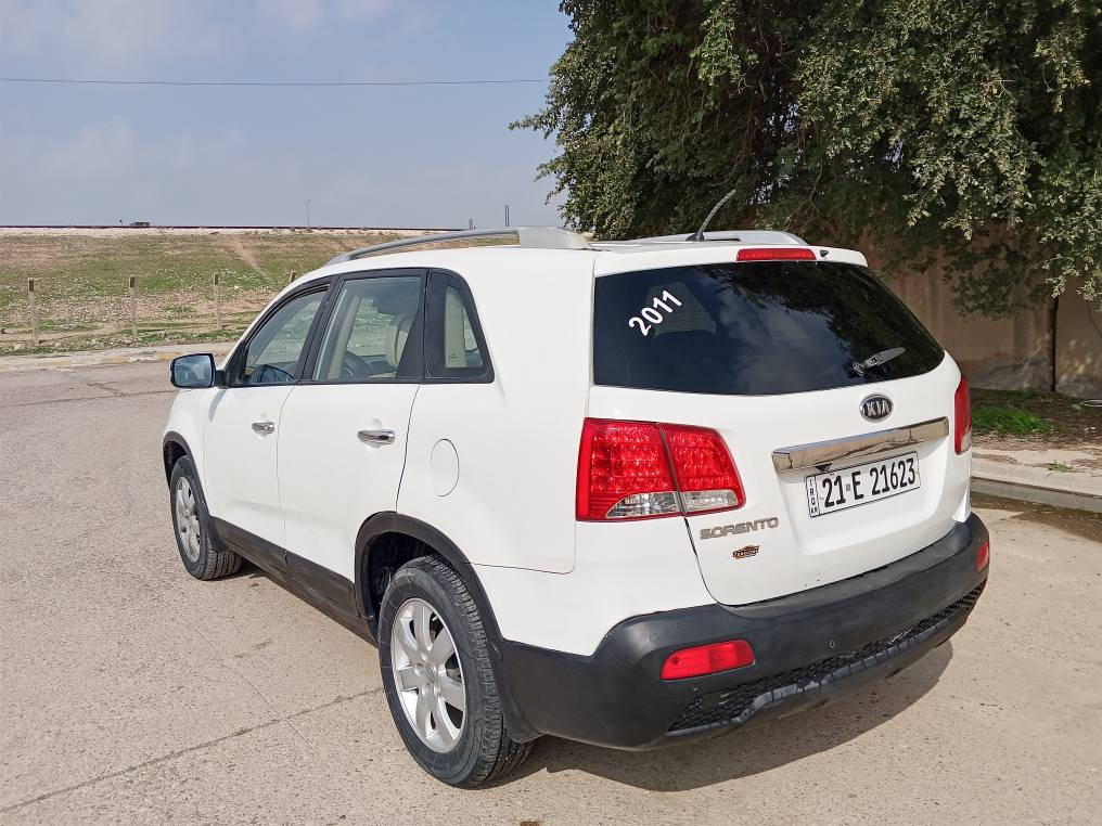 للبيع موديل 2011 سياره صبغ عام قمار امبدل بجم كبس خلفيت سياره كبس يعني بدون ضرب سياره كير محرك تبريد تدفه كل اب شرط تيارت جديد سنوي جديد مكان سياره كركوك هاي رقمي *********** ،، سعر 105 بي مجال كركوك, العراق
