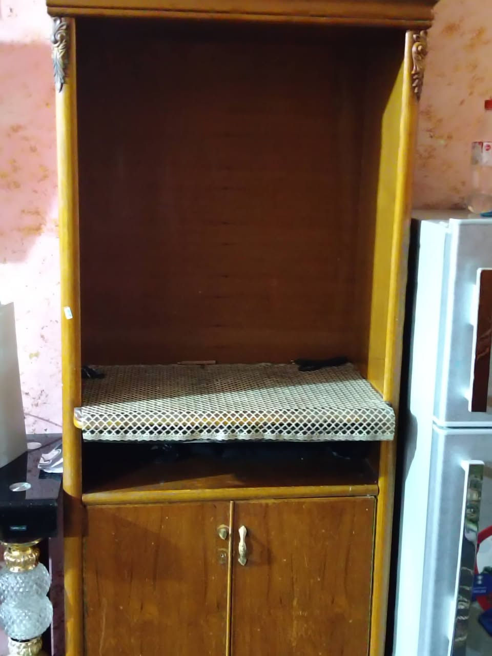 سلام عليكم غرفه للبيع نضيفه
مكان بغداد مدينه الصدر سعر 650 
***********
