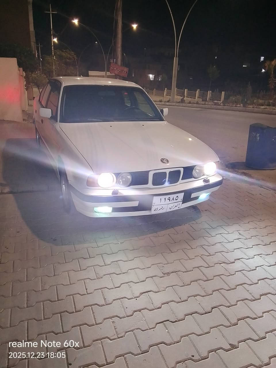 سلام عليكم 
للبيع BMW موديل 1990حجم 525 محرك مال سقر سيارة ماشاء الله حيل نظيف مال بيت صبغ ابيع حزام بدون أي ظربه شرط عليه غرامه 13ورقه تنزل من سعرها تحويل شرط سيارة موجود اب زاخو سعر 75ورقه رقم هاتف ***********
