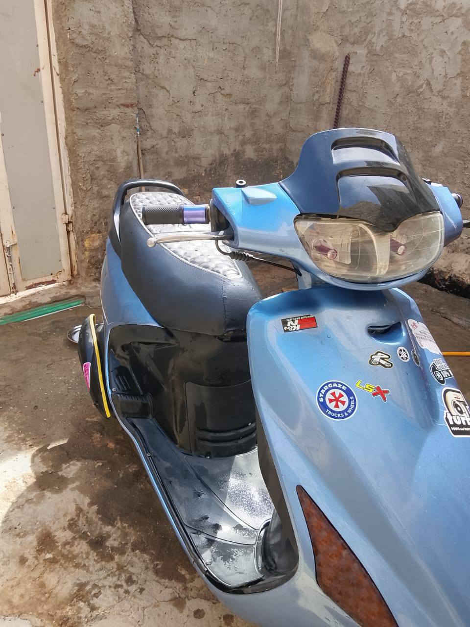 السلام عليكم
دراجة فراشه للبيع الدراجه تخبل لون نيلي فاتح 💙💎

الدراجه كلشي ما ناقصهة شلعتهة حلوه باتري جديد وحطيتلها زنون يعني تاخذهة كلشي ما تذب عليهة 
السعر 475
اليريدهة يطب خاص لو يخابرني ***********
