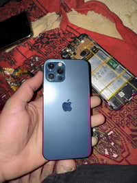 آيفون ١٢ برو • ٢٥٦ • بطارية ٨٠٪