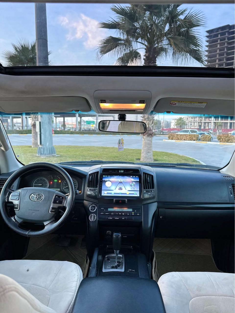 � تويوتا لاندكروزر GXR للبيع – مواصفات كاملة

🔹 الموديل: Toyota Land Cruiser GXR
🔹 سنة الصنع / موديل: 2011
🔹 المحرك: 4.0 V6
🔹 القير: أوتوماتيك
🔹 الوقود: بنزين
🔹 الدفع: رباعي (4×4)
🔹 الممشى: 200,000 كم
🔹 اللون الخارجي: أبيض
🔹 اللون الداخلي: بيج

⭐ مواصفات ومميزات:
✅ سيارة أيد واحد
✅ بدون صبغ نهائياً
⚠️ بيها (3) تعديلات فقط
✅ تجي سلايت + سلاجة
✅ مكيف قوي وفعّال
✅ مكينة، قير، ودفرنسات بحالة ممتازة
✅ شاصي نظيف
✅ استخدام شخصي محافظ
✅ جاهزة للفحص بأي مكان

💰 السعر: 28,800$ (قابل للتفاوض البسيط)
📍 الموقع: دهوك

📞 للاتصال:
***********
*********** دهوك, العراق
