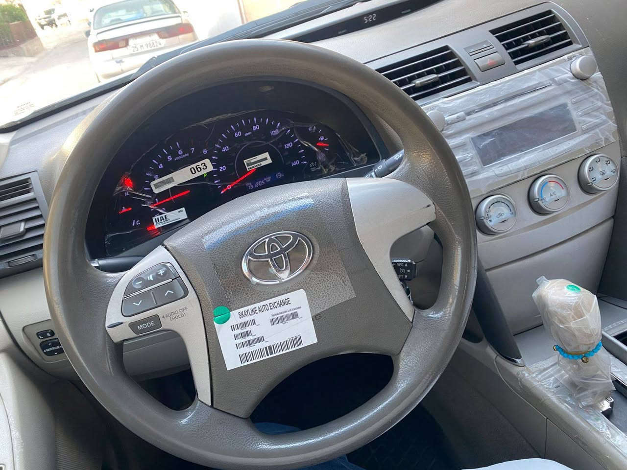 السلام عليكم ورحمه الله وبركاته..
تحية طيبة على الجميع..
السعر 125 بي مجال للشراي..
كامري 2011 وارد امريكي سيارة جديدة بمعنى الكلمه 
جاهزة من كلشي محرك كير صدر تبريد تخم تاير غرفة داخلية لايت زينون ..
مصبوغ الحملغ الامامي مع البونيد بدون دواخل ..
رقم سليمانية تريد تحويل تريد وكالة 
مكانها الانبار ناحية البغدادي 
ترهم مراوس بافلون حصرا 
***********
