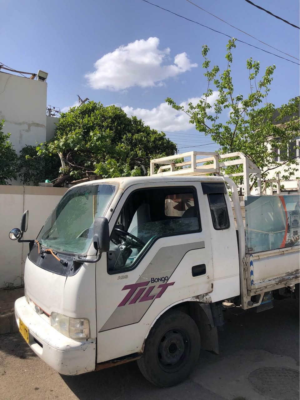 کیا باری مۆدێل٢٠٠٠
تازە مەکینەی کامل تەعمیرە 
گێڕ و مەکینە بەشەرت
علوجە هیچی نییە 
کۆدی ئاسایشی بۆ کراوە 

کیای باری مۆدێل ٢٠٠٠ بێ کێشەیە مەکینەی تقزە تەعمیرە 
گێڕو مەکینە بەشەرت 
علوجە هیچی نییە 
کۆدی ئاسایشی بۆ کراوە 

***********
*********** رانية, السليمانية
