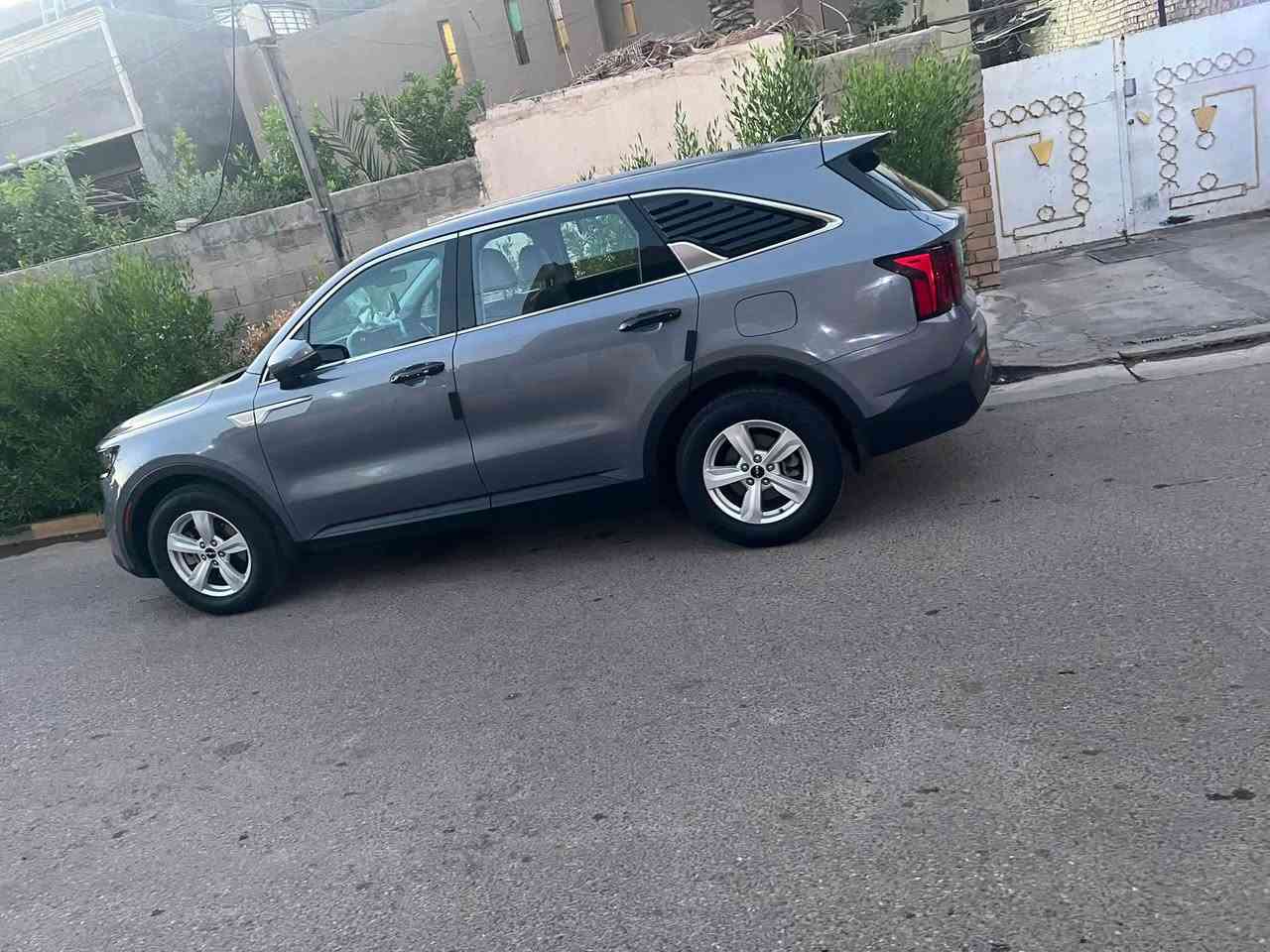 السلام عليكم سورنتو موديل 2023
وارد امريكا 
حادث جانبي 
بجم كبس السياره جديده وضع شركه احلى من الصور بعد 
صور الحادث ورقم الشاصي مرفق ويه الصور
استفسار اكثر *********** او ع هاص 
تحياتي للجميع 
السياره مواصفات عاديه
بيع مستعجل بيع مستعجل 
بدون مراواس فوتبي خاص واعرف السعر
