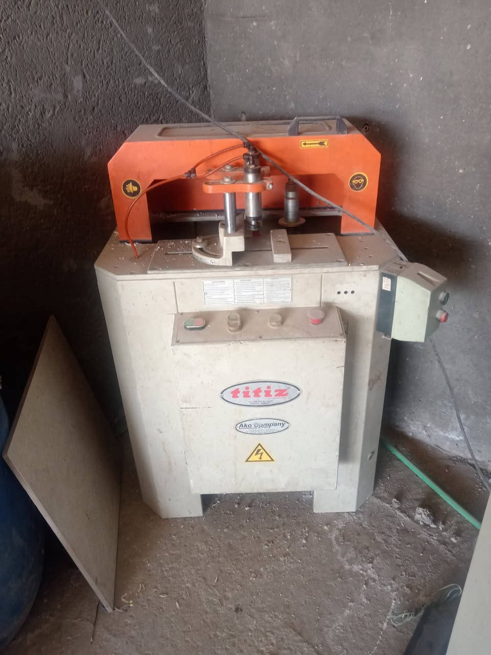 معمل بي في سي ثري فيز ٥مكاين للبيع في كربلاء السعر٣٥ ورقة
للأستفسار
***********
***********
