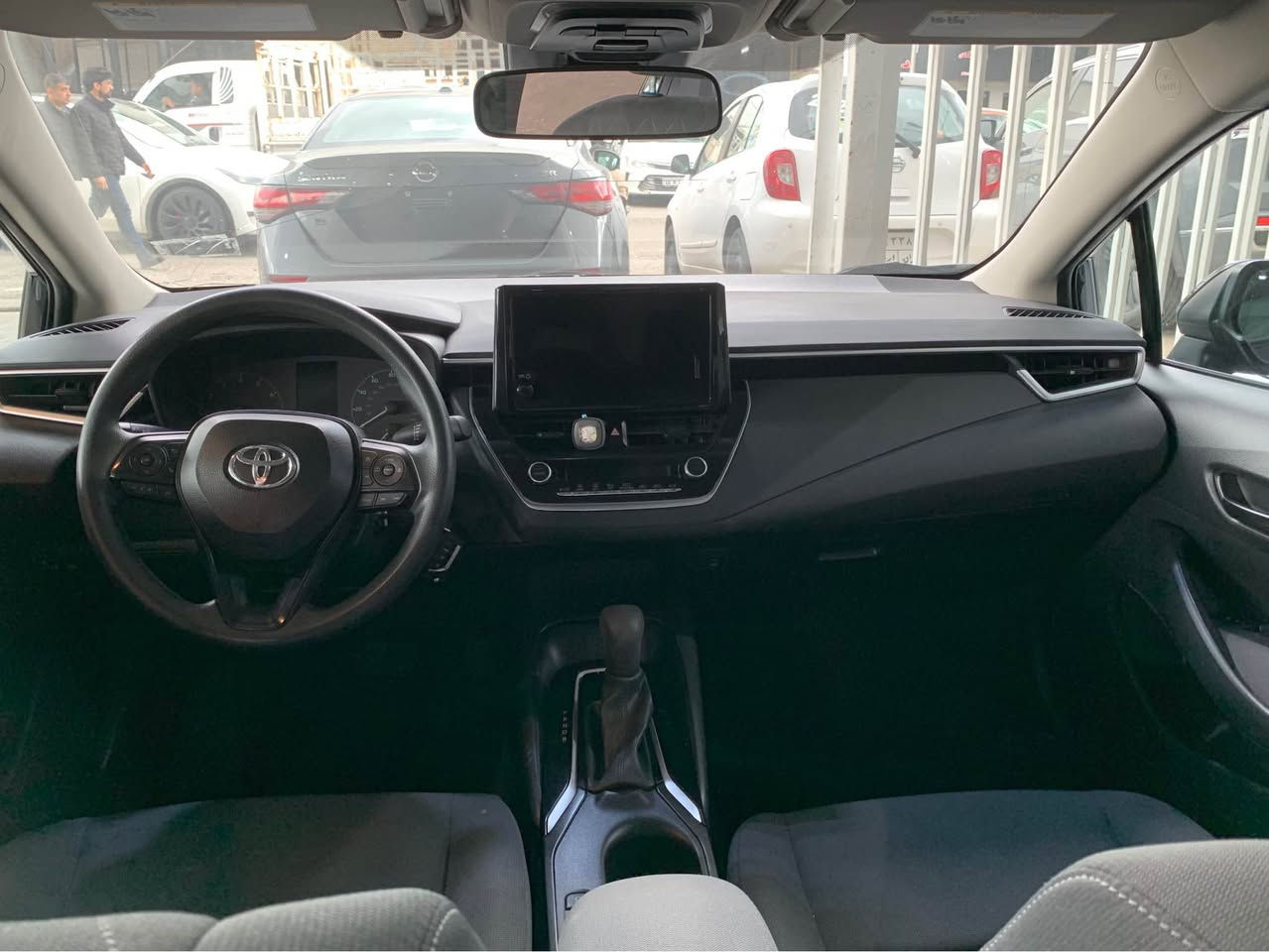 تويوتا كرولا ٢٠٢٤ LE جاملغ او بونيت صبغ من حادث امريكا جاملغ و بنيت سرقة ياعني سيارة بدون حادث بجم خلفي كبس بدون ارباك لون سمنتي 
*********** أربيل, العراق
