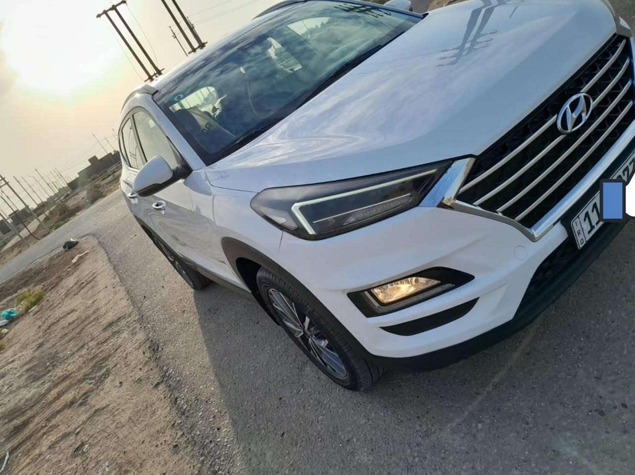 السلام عليكم
توسان خليجي 2019 كفالة عامه ماعدا بارد قليل جداً جداً 
رقم بغداد بسمي شخصياً 

المواصفات 
1 بصمة 
2 كامرة دوارة 
3 كشنات كهربائية 2
4 شاشة 
5 لد نهاري 
6 كشنات جلد اصل 
7 تبريد قطعتين 
8 داخل صاج 
9 تحكم مقود جهتين 
10 نضام ايكو
11 إشارة بالمرات
12 خمس عدسات 
13 كشاف بلاجكتور 
14 نظام ترحيب 
15 سايد بريك بالرجل 
16 ثلاجة 

ملاحظة المكينة والكير والحدادية كفالة بوضع الشركة السعر 187 مجال قليل مكان السيارة حله مركز مدينة أي استفسار ***********
