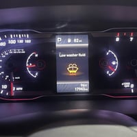 سانتا كروز للبيع موديل 2024 نص فول والضرر موضح بالصور .مكينة 2500 سيار...