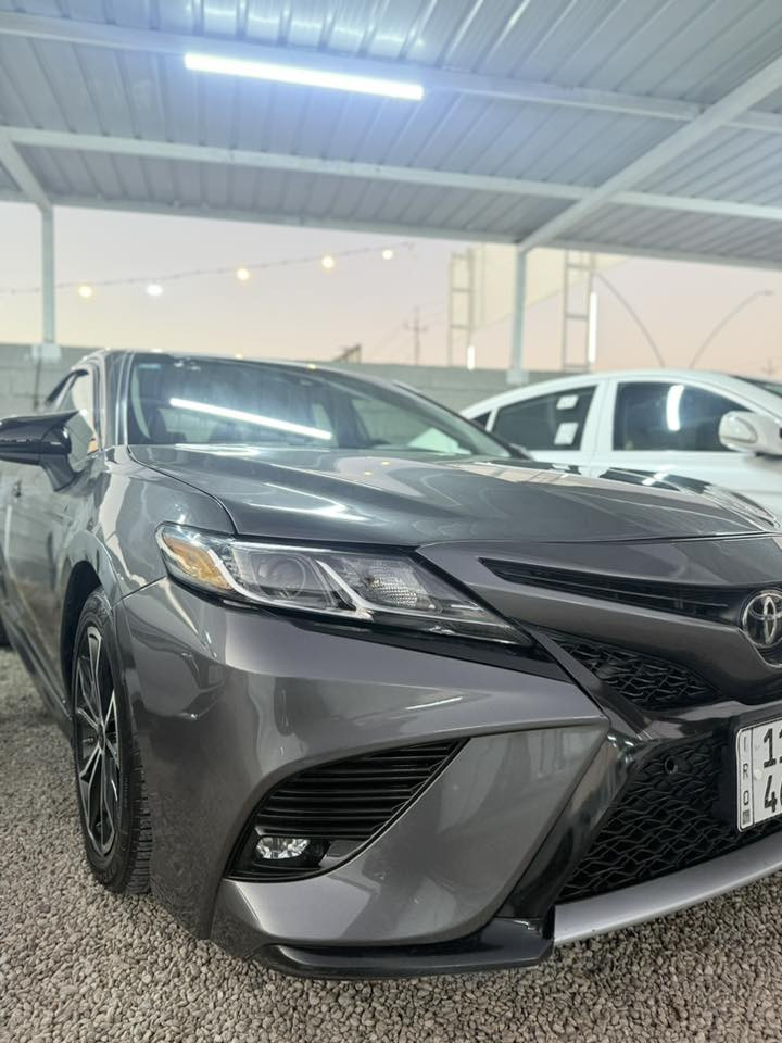 كامري 2021 هايبرد امريكي 4 قطع صبغ
مواصفات السياره LE
السياره كلش حلوه 
ضررها ب امريكا بجهة الايمن بيها ضرر بشاصي بدون قص 
يعني ضررها بي داخل 
السياره راداد 
بصمه
كرسي كهرباء مواصفات نص فول 
السعر 169 وبيها مجال بسيط 
الانبار الرمادي 
***********
