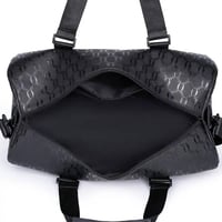 جنطة جلد • رياضية • سعة كبيرة