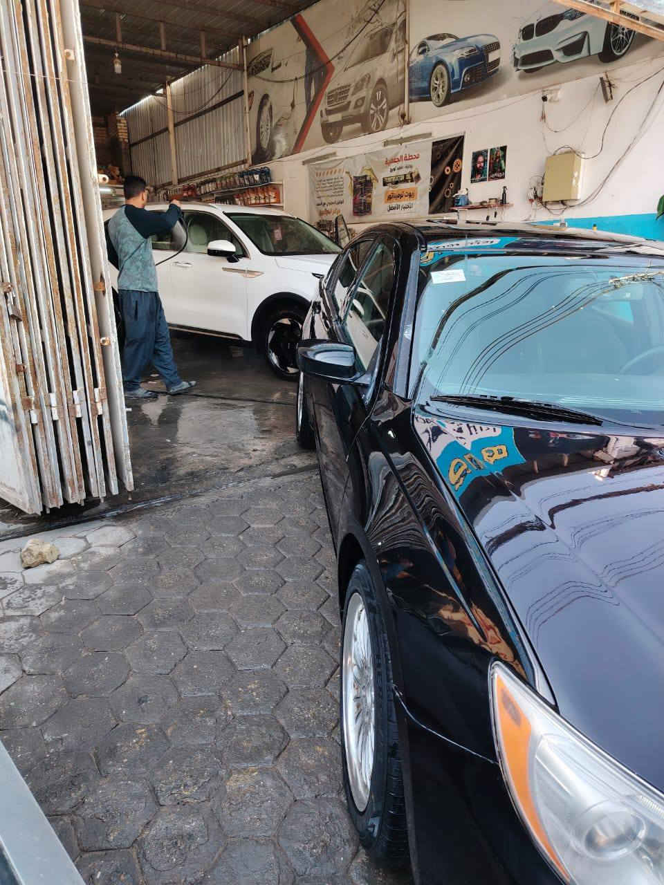 سلام عليكم سي 200 2013s  فول 1/1 مصبوغه عام اثر جراد الرقم الجديد بسمي مكان نجف السعر 75 او بيه مجال *********** بي واتساب
